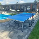 Tin Men Apartmanhaz *