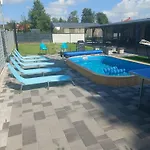Tin Men Apartmanhaz Διαμέρισμα