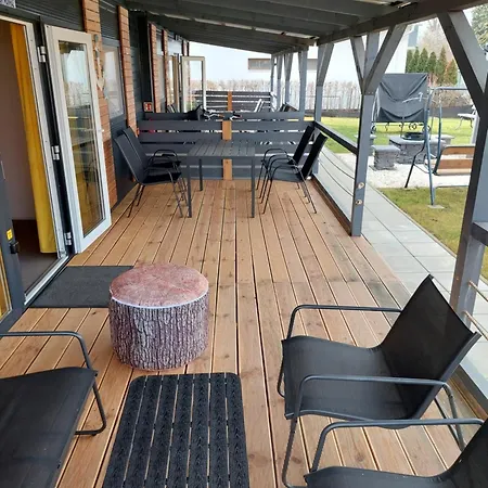 Tin Men Apartmanhaz Διαμέρισμα Tiszafüred