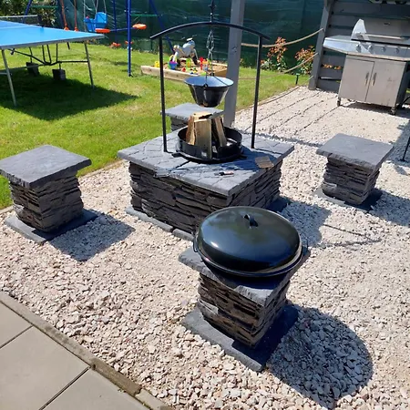 Tin Men Apartmanhaz 公寓 Tiszafüred