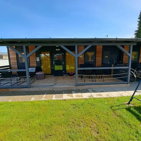 Apartment Tin Men Apartmanhaz *