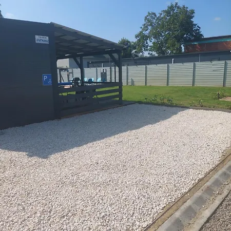 Apartment Tin Men Apartmanhaz